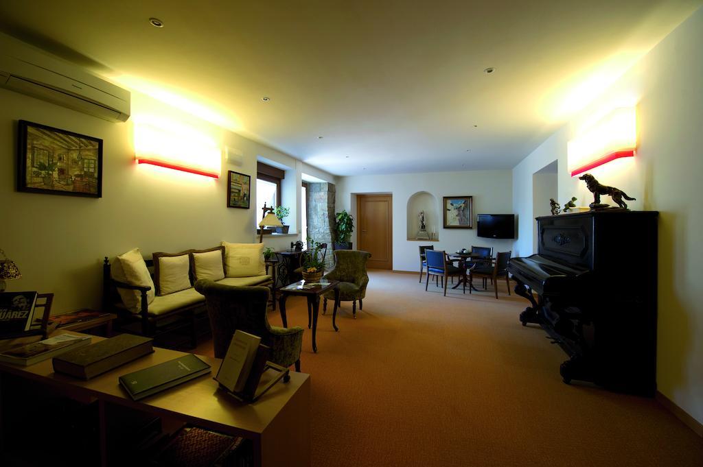 Hostal Palouet De Segarra Eksteriør bilde