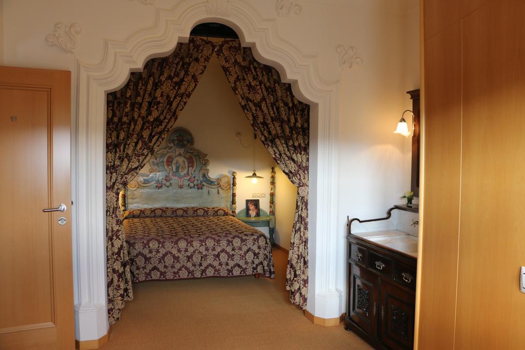 Hostal Palouet De Segarra Eksteriør bilde